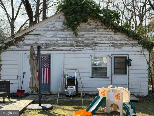 111 E PARK AVE, Lindenwold, NJ 08021