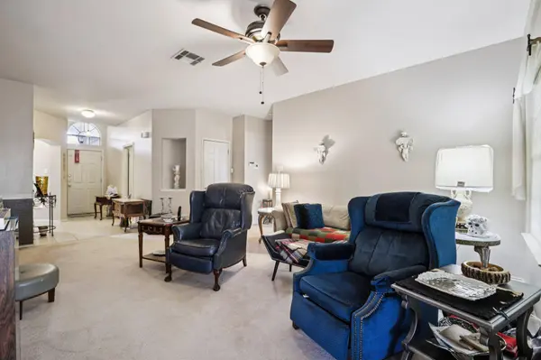 1300 Tetbury LN, Austin, TX 78748