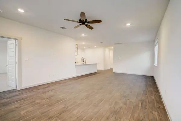 131 Big Sandy Creek DR, Hutto, TX 78634