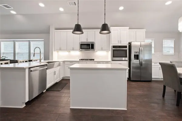 1732 Arapaho Mountain PASS, Leander, TX 78641
