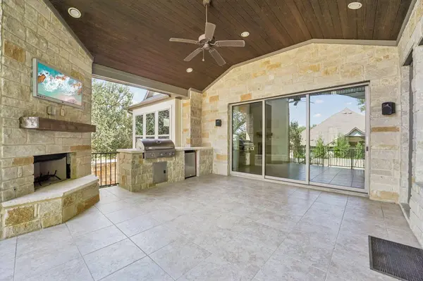 100 Barefoot Park LN, Georgetown, TX 78628