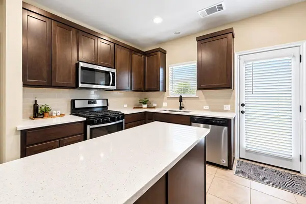 1313 Hazleton CV, Austin, TX 78753