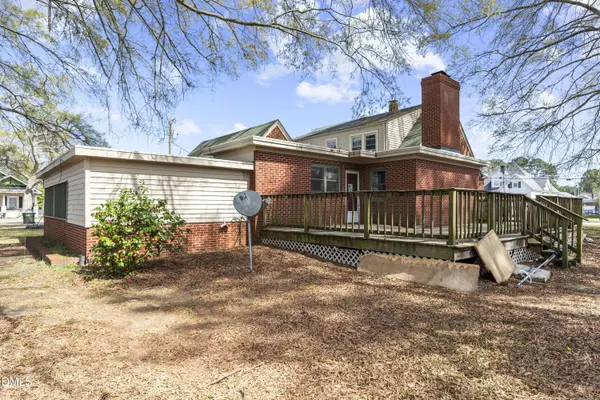 106 E 2nd Street, Princeton, NC 27569