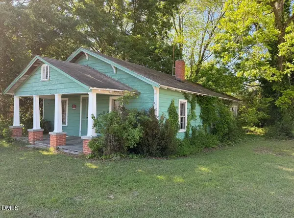 83 E Pope Street, Coats, NC 27521