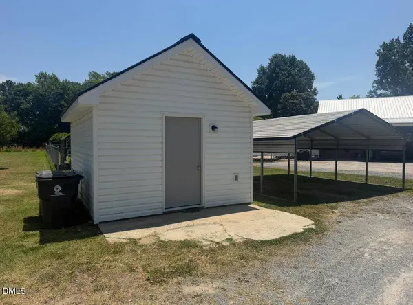265 Iris Bryant Road, Erwin, NC 28339