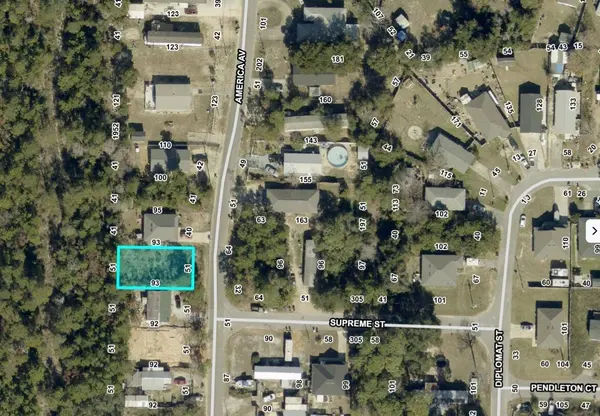 1915 America AVE, Gulf Breeze, FL 32563