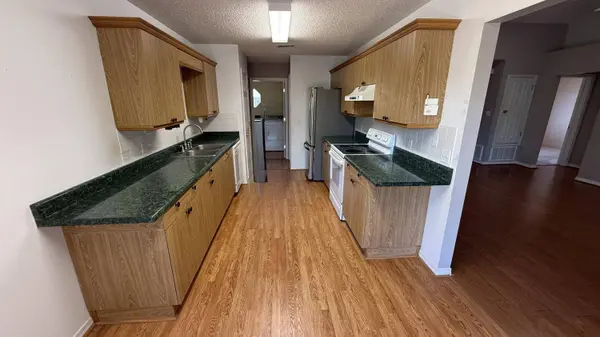 9860 Mary Anne DR, Navarre, FL 32566