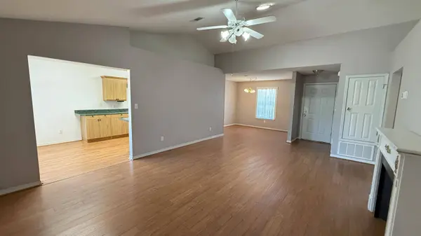 9860 Mary Anne DR, Navarre, FL 32566