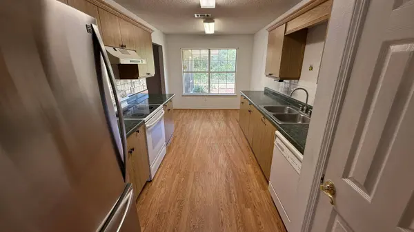 9860 Mary Anne DR, Navarre, FL 32566