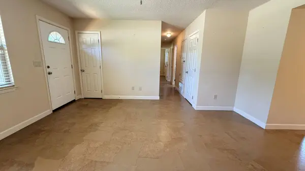 21 Mary Esther DR, Mary Esther, FL 32569