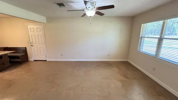 21 Mary Esther DR, Mary Esther, FL 32569