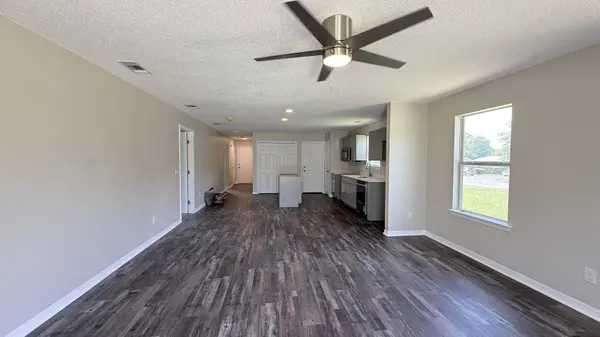 1993 Justice CIR, Gulf Breeze, FL 32563