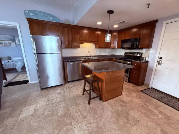 214 SW Miracle Strip Pkwy #A301, Fort Walton Beach, FL 32548