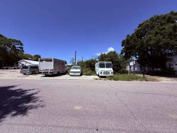 16 SE Shell AVE, Fort Walton Beach, FL 32548
