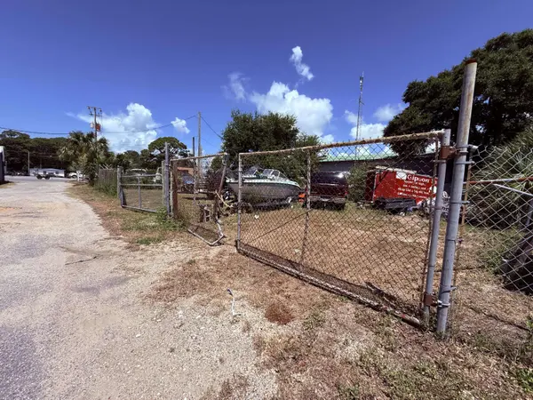 16 SE Shell AVE, Fort Walton Beach, FL 32548