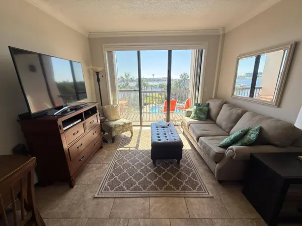 214 SW Miracle Strip Pkwy #A312, Fort Walton Beach, FL 32548