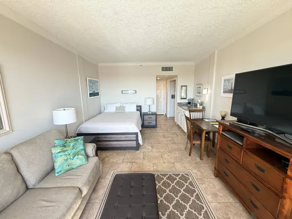 214 SW Miracle Strip Pkwy #A312, Fort Walton Beach, FL 32548