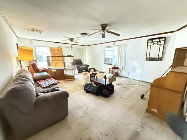 27 SE Park CIR, Fort Walton Beach, FL 32548