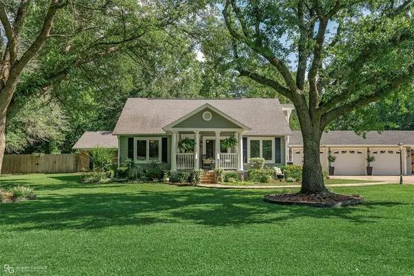 9900 Myrtis Texas Line Road, Vivian, LA 71082