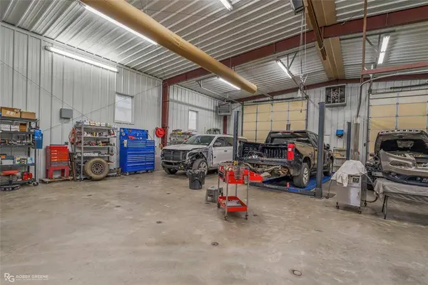 105 Front Street, Vivian, LA 71082