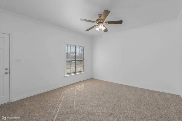 101 N Walnut Street, Vivian, LA 71082