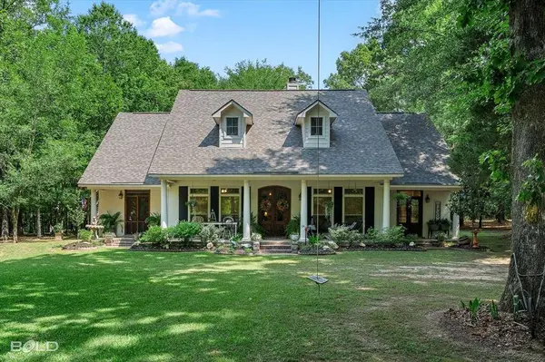 11090 Upper State Line Road, Vivian, LA 71082