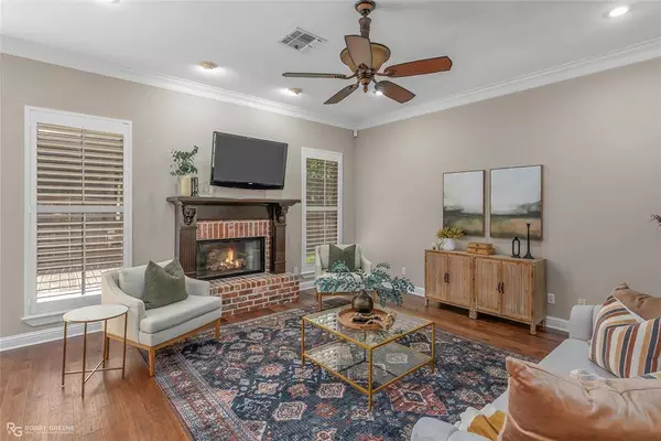 552 Grand Oaks Drive, Shreveport, LA 71106