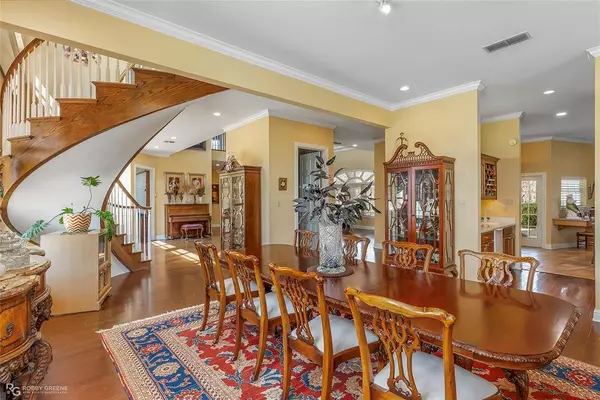 5705 Lake Side Drive Drive, Bossier City, LA 71111