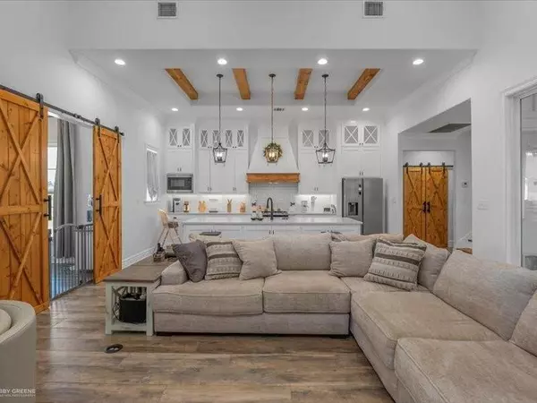 313 Rosedown Lane, Stonewall, LA 71078