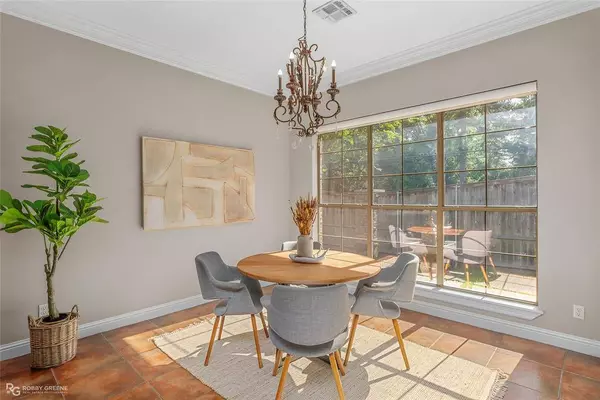 552 Grand Oaks Drive, Shreveport, LA 71106