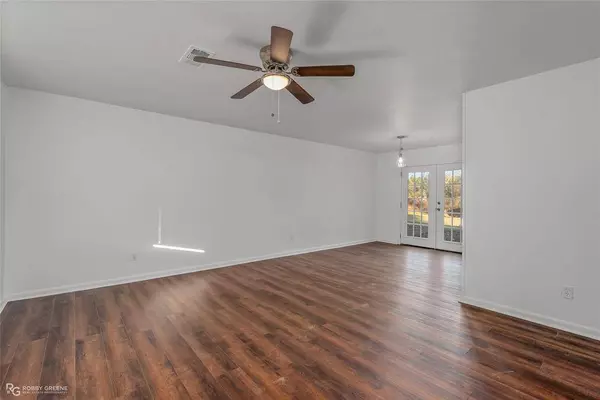 15421 Old Atlanta Road, Vivian, LA 71082