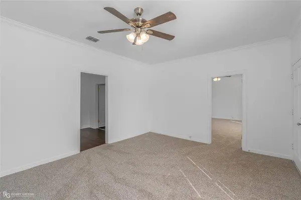 101 N Walnut Street, Vivian, LA 71082