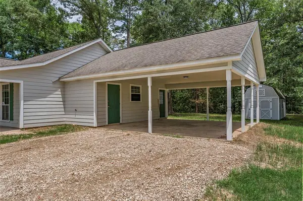 4413 Circle Square Drive, Mooringsport, LA 71060