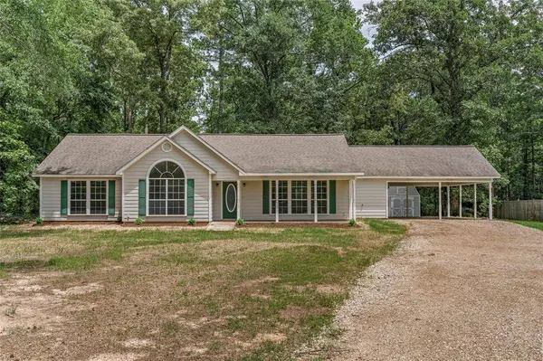 4413 Circle Square Drive, Mooringsport, LA 71060