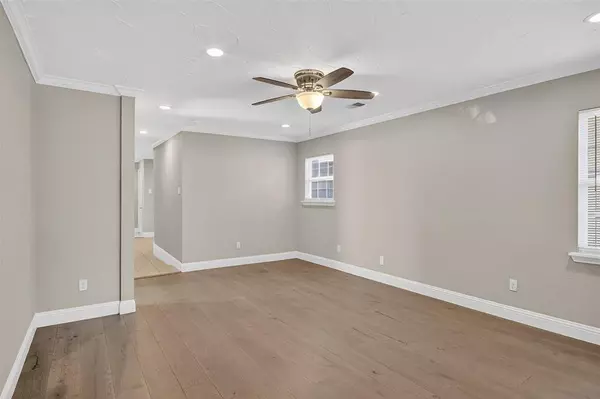 4806 W University Boulevard, Dallas, TX 75209