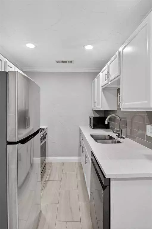 4806 W University Boulevard, Dallas, TX 75209