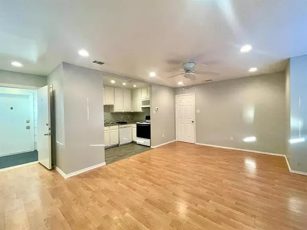 307 E Mitchell Street #C, Arlington, TX 76010