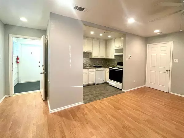 307 E Mitchell Street #C, Arlington, TX 76010