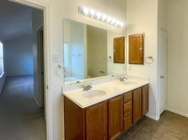 8416 Sonnet Drive, Mckinney, TX 75071
