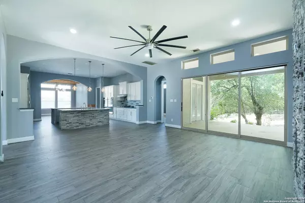 24342 MATEO RDG, San Antonio, TX 78261-4503