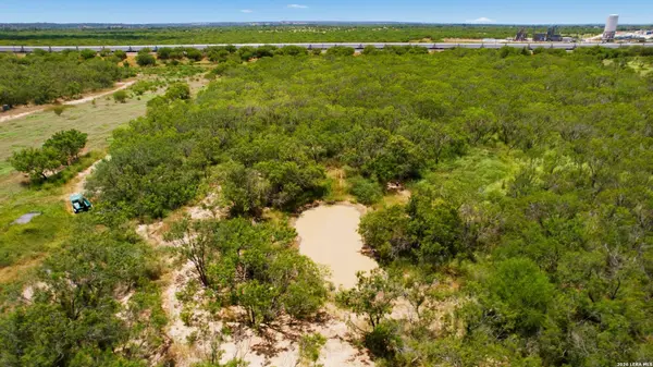569 Gutierrez Ln Lot 4, Floresville, TX 78114