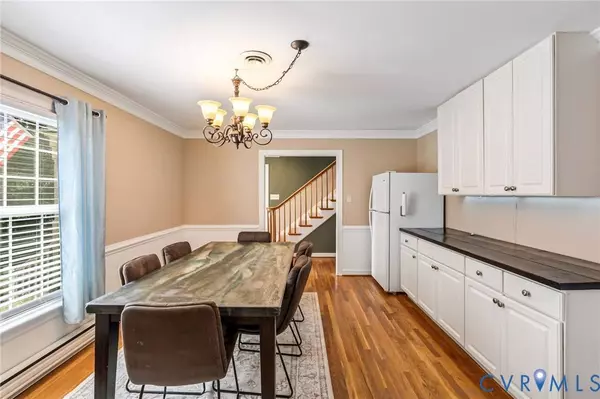 4204 N Cresthill CT, Chester, VA 23831