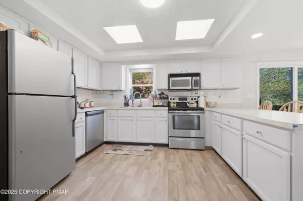 4109 Devon DR, Tobyhanna, PA 18466