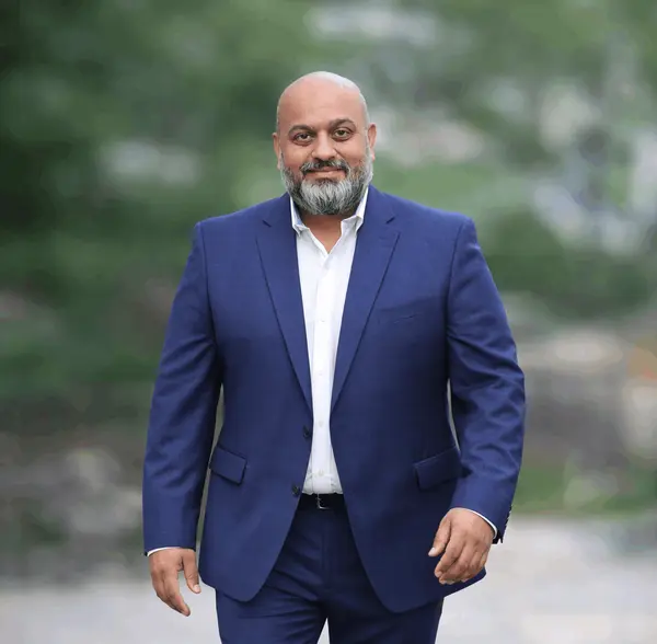 Naveen-Sharma-Four-Point-Realty