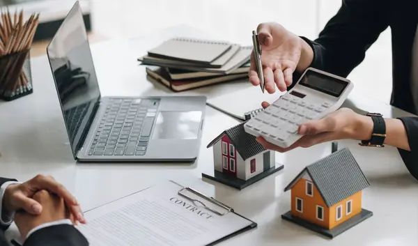 What Is Title Insurance in Real Estate? Meaning, Coverage & Why It Matters for Buyers