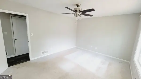 595 Lakeridge DR SE, Conyers, GA 30094