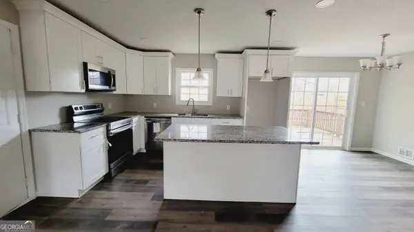 595 Lakeridge DR SE, Conyers, GA 30094