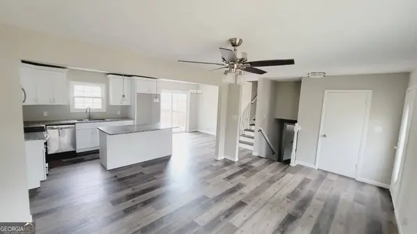595 Lakeridge DR SE, Conyers, GA 30094