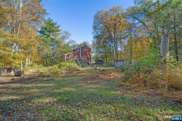 70 Townsend RD, Wanaque, NJ 07465