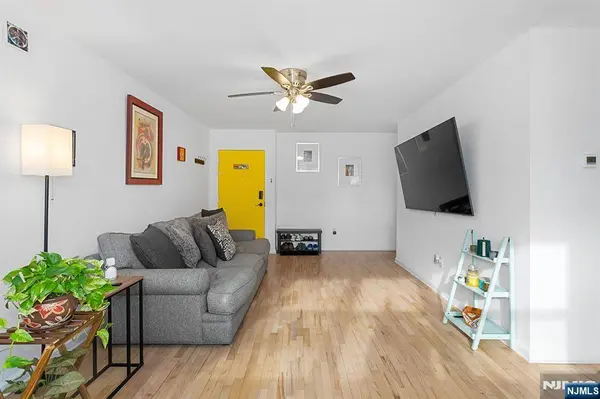 25 River RD #B11, Nutley, NJ 07110